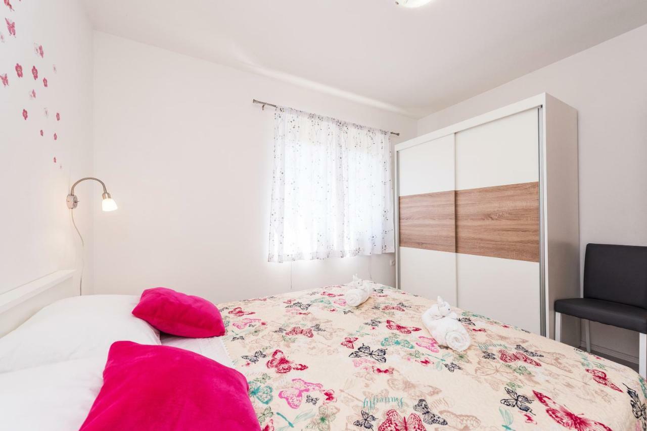 Apartman Micko Привлака Екстер'єр фото