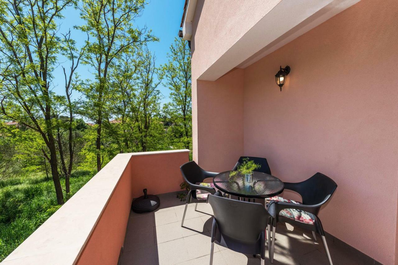 Apartman Micko Привлака Екстер'єр фото
