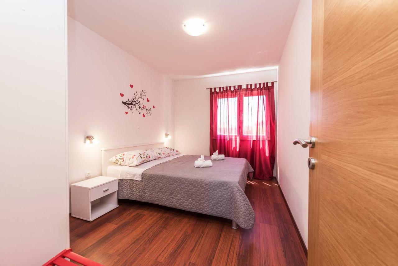 Apartman Micko Привлака Екстер'єр фото
